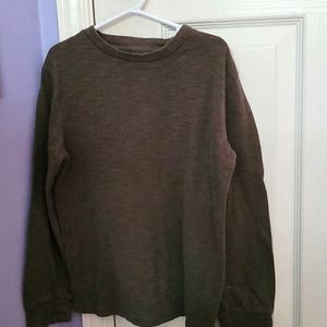Size 7 kids gap long sleeve t-shirt
